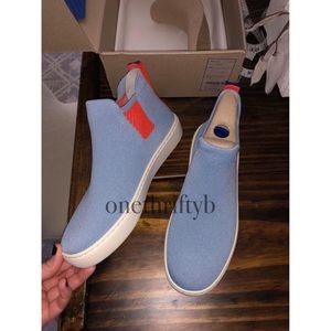 Rothy’s Arctic Chelsea’s Size 6 NIB